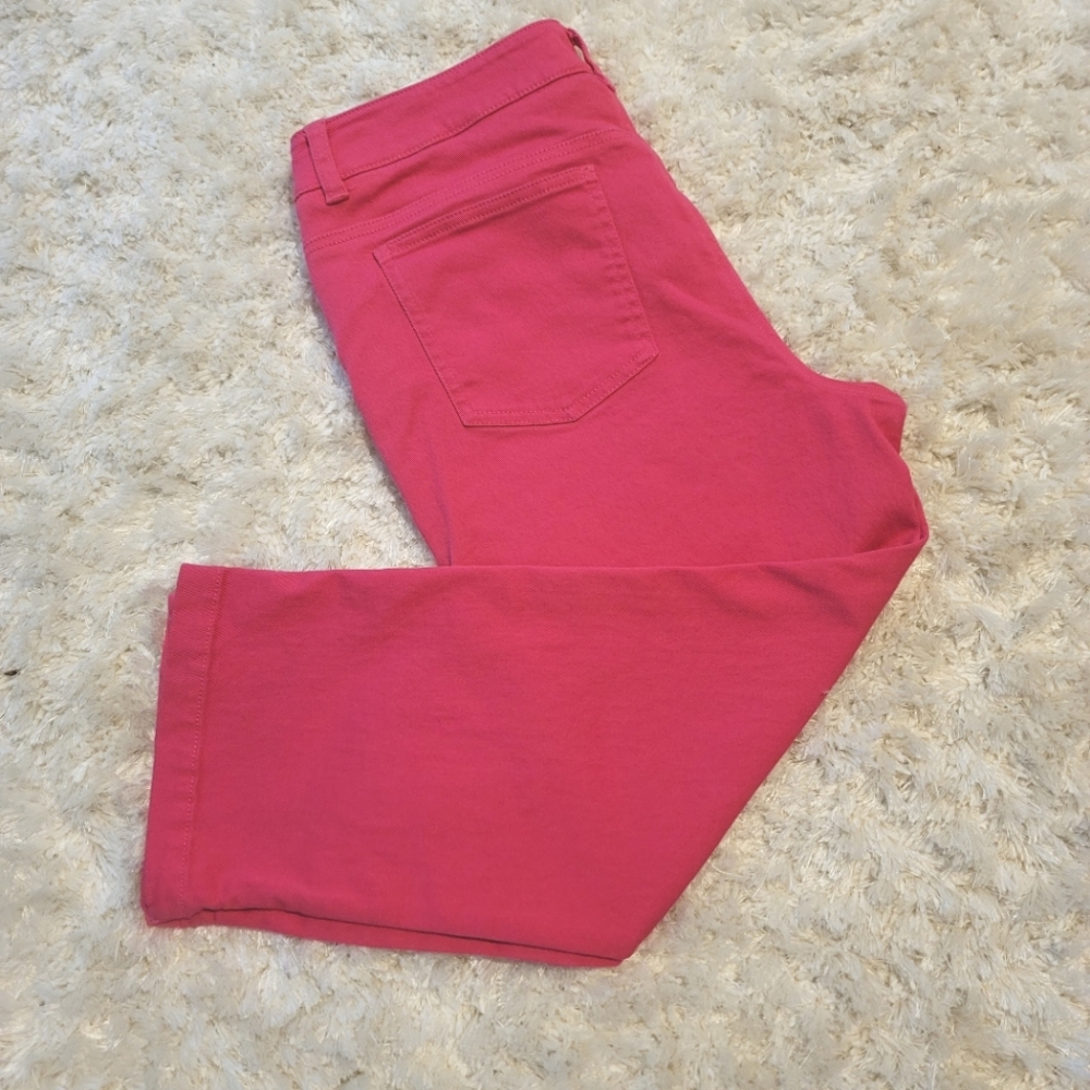 Bright pink denim capris size 10